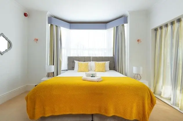 KVM - Sugar Way House - Öne Çıkan Resim