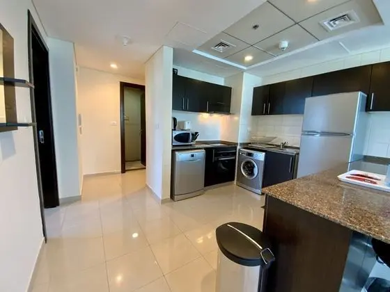 KVN - Elegant 1BR for in Dubai Marina - Mutfak