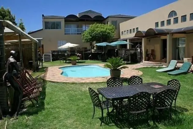 Kwantu Guesthouses