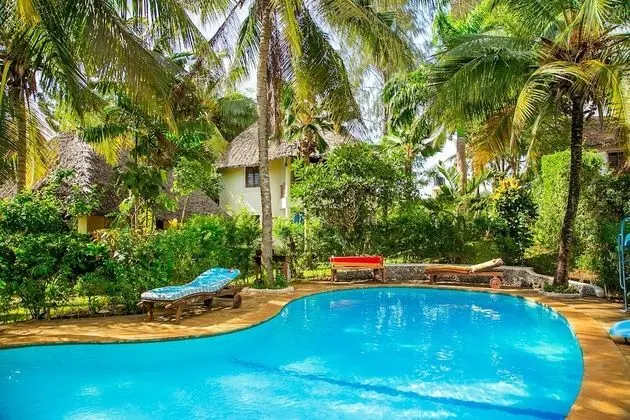 Villakwetu Cottages Diani Beach