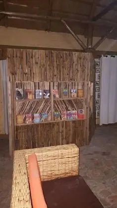 Kyaninga Royal Cottage - Lobi