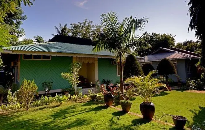 Kyaw Hotel