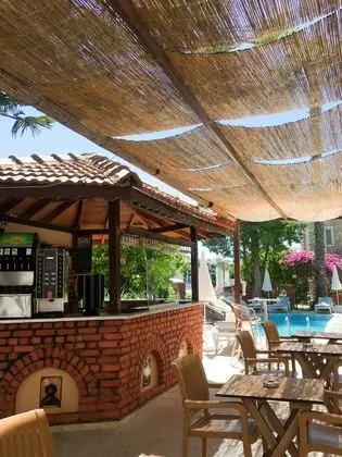 Kylo Garden Hotel by Julitat - Açık Hava Yemek