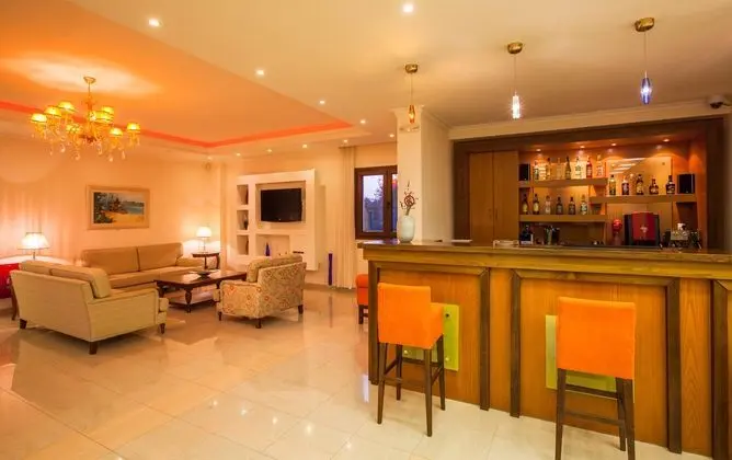 Kyniska Hotel - Bar
