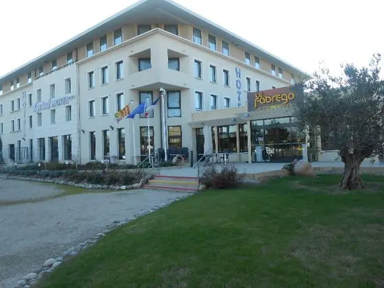 Kyriad Courtine Gare TGV