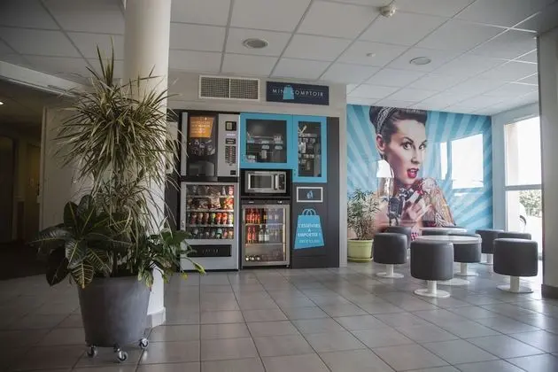 Kyriad Direct Arras - Saint Laurent Blangy - Parc Expo - Lobi