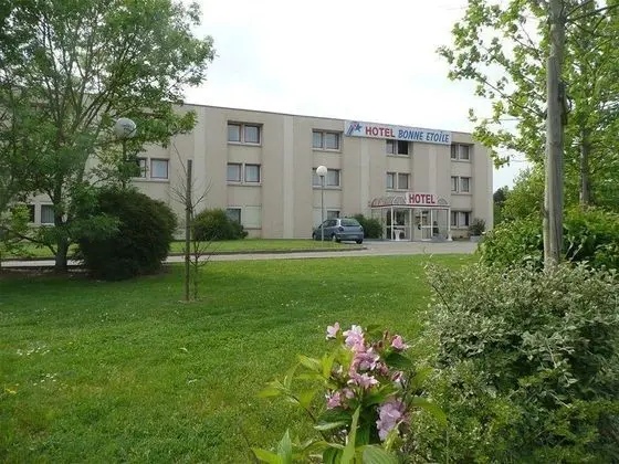 KYRIAD DIRECT CHARTRES EST