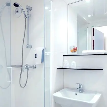 Kyriad Direct Classe Mont De Marsan - St Avit - Banyo Tipleri