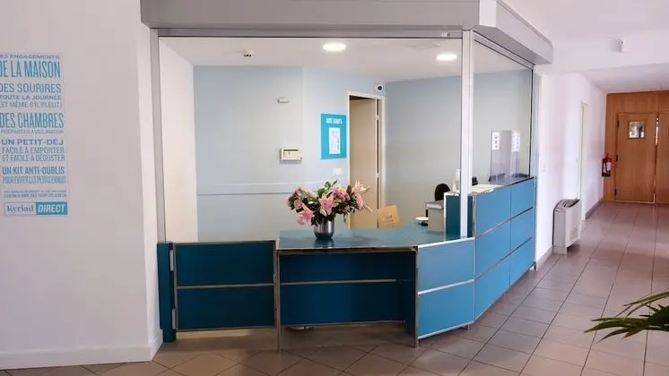 Kyriad Direct Perpignan – Aéroport - Lobi