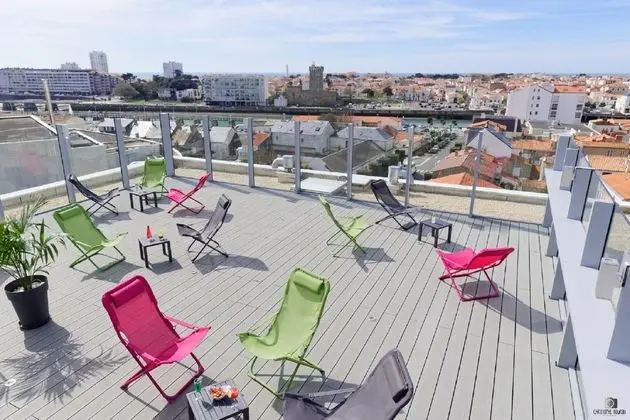 Kyriad Les Sables D'Olonne Plage Cent Con