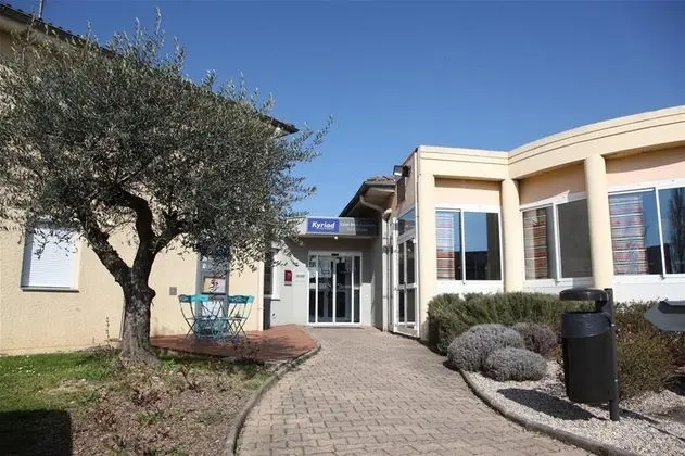 Kyriad Lyon Bron Le Cottage