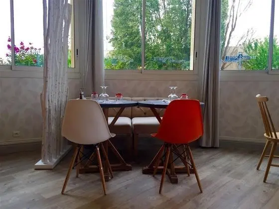 Kyriad Lyon Bron Le Cottage