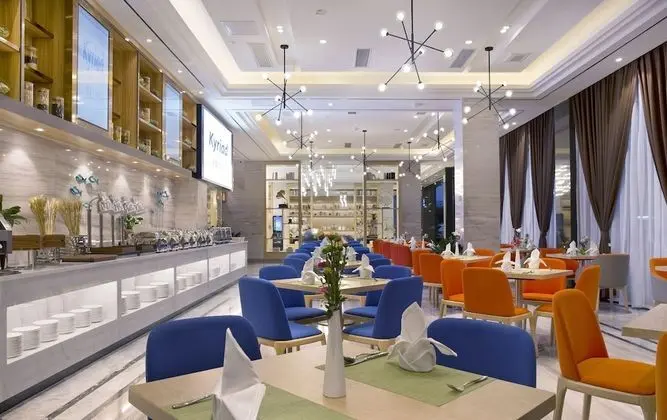 Kyriad Marvelous Hotel Airport Branch - Yerinde Yemek