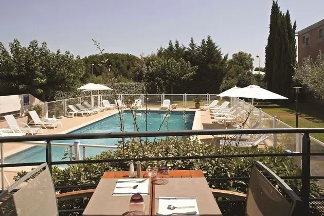 Kyriad Montpellier Est - Lunel - Havuz
