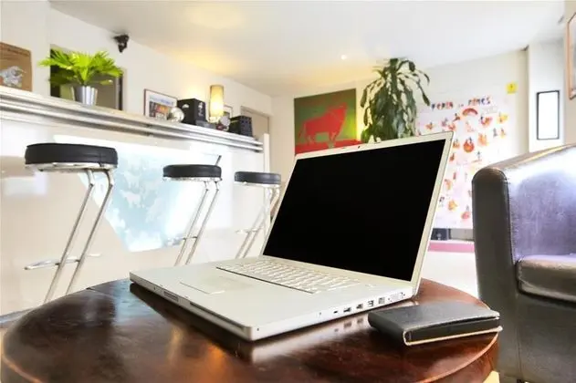 Kyriad  Nimes Centre