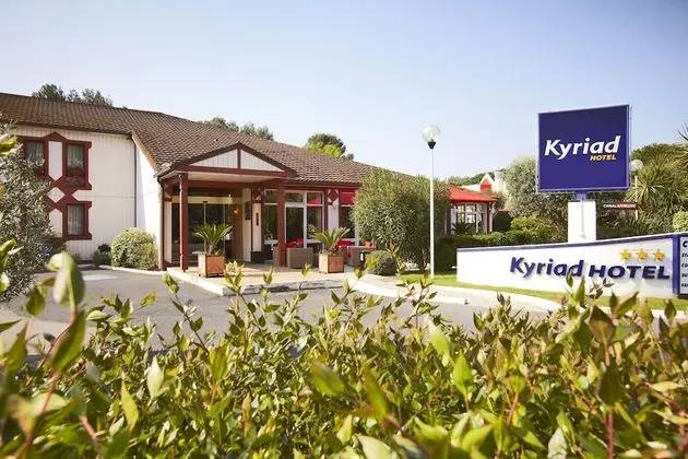 Kyriad Nimes Ouest - Dış Mekan