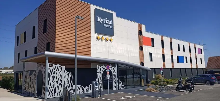 Kyriad Prestige Amiens Poulainville Hotel and SPA - Dış Mekan