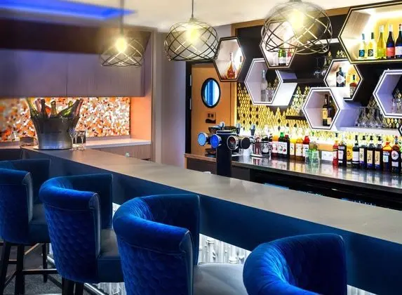 Kyriad Prestige Amiens Poulainville Hotel and SPA - Lobi