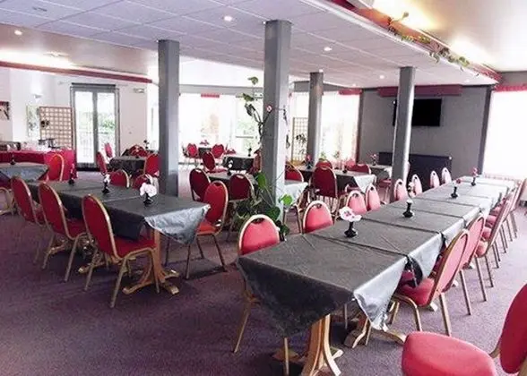 Kyriad SAINT FARGEAU PONTHIERRY - Apollonia