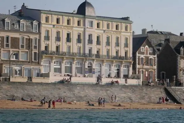 Kyriad Saint Malo Plage