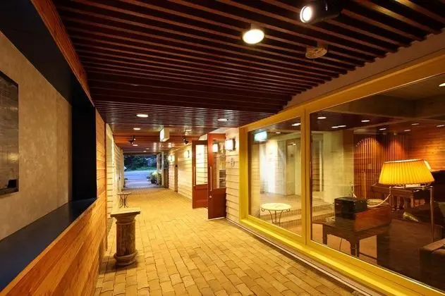 Kyu Karuizawa Hotel Shinonome Salon - Lobi