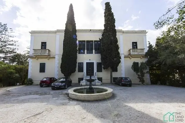 L Appartement du Palais apt 2 Chambres et Jardin