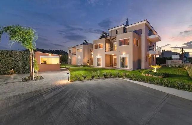 L&C Boutique Apartments