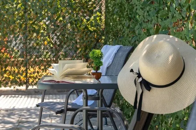 L&C Boutique Apartments - Havuz