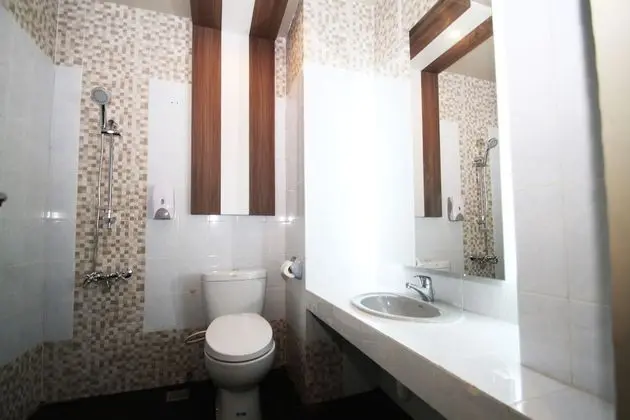 The L Hotel Entertainment - Banyo Tipleri