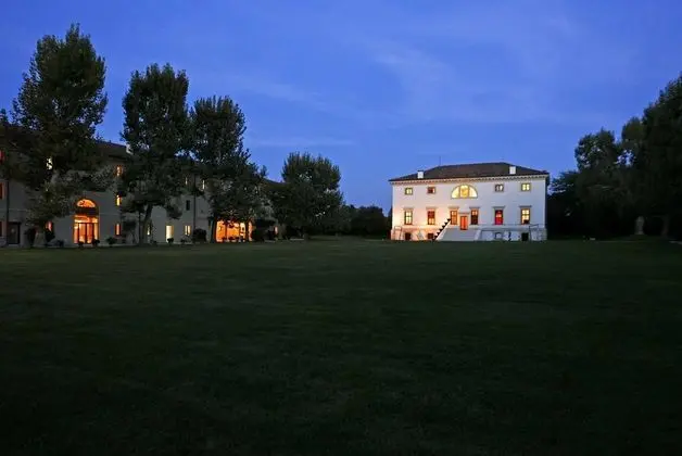 La Barchessa di Villa Pisani