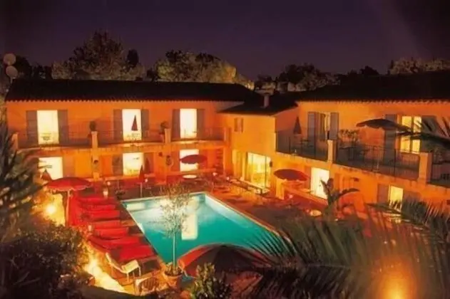 Hotel La Bastide De Valbonne - Havuz