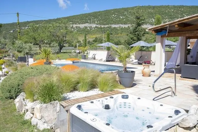 La Bastide des Bourguets - Havuz