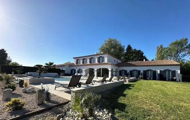 Hotel La Bastide Saint Martin - Dış Mekan