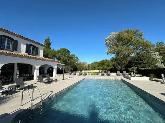 Hotel La Bastide Saint Martin - Havuz