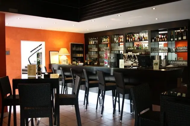 La Berteliere, The Originals Relais - Bar