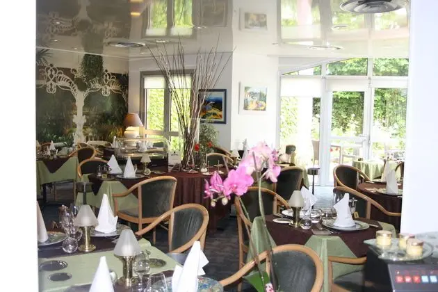 La Berteliere, The Originals Relais - Yeme / İçme