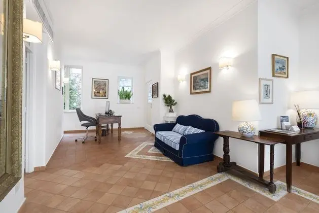 Hotel La Bougainville - Lobi