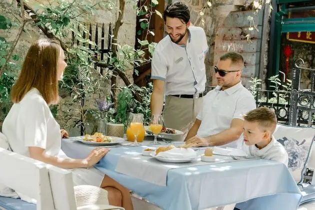 La Villa Boutique Hotel - Yerinde Yemek