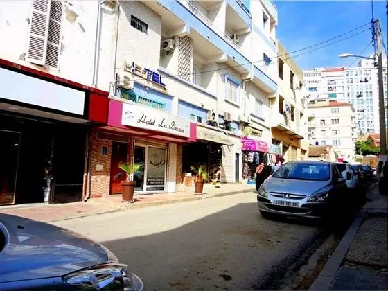 Hôtel La Bravoure - Dış Mekan