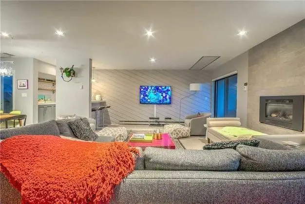 La Casa 23
