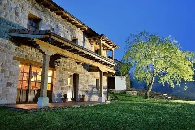 La Casa de Bustantegua - 1