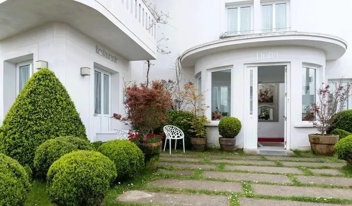 La Casa de Las Camelias