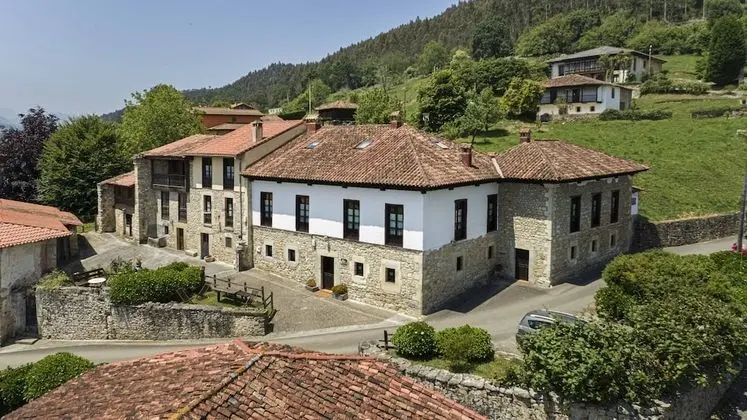 La Casona De Tresgrandas