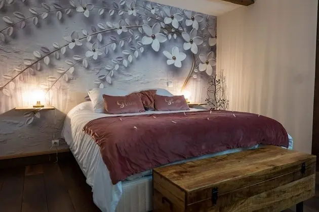 LA CHAMBRE ENCHANTEE