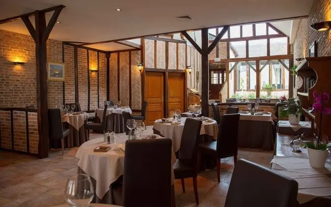 La Chaumiere