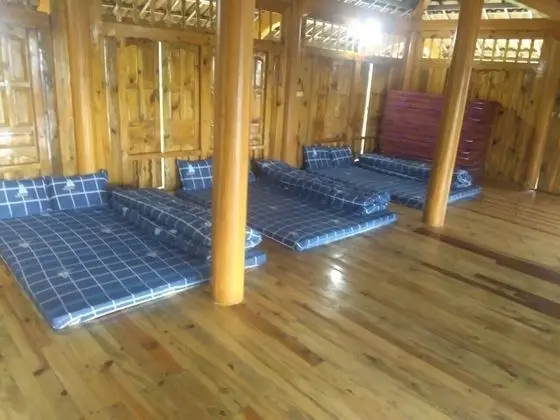 La Chi Minority's Old Village Homestay Hostel - Oda
