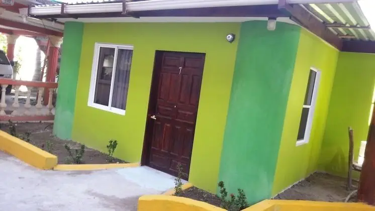 La Delphina B&B Bar and Grill Hotel - Dış Mekan