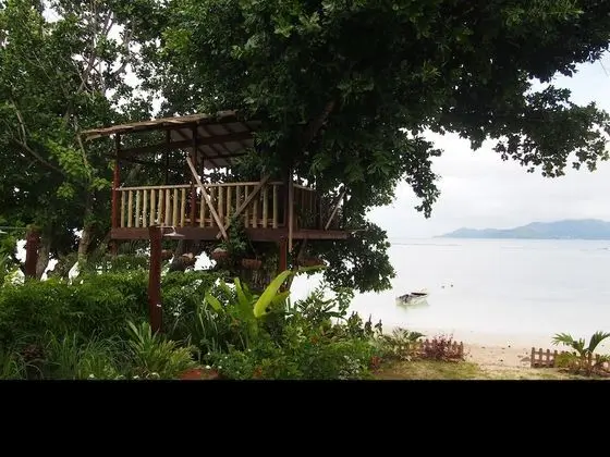 La Digue Luxury Beach Bungalow Spa & Gym - Plaj