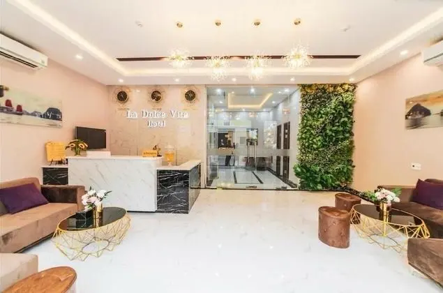La Dolce Vita Hotel - Lobi