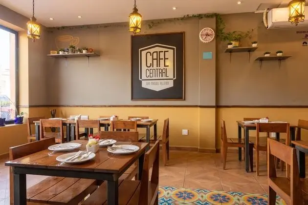 Hotel La Estacion - Yerinde Yemek